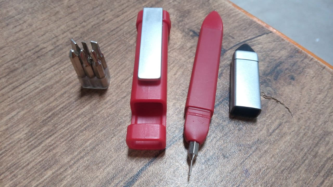 7470 Pen-Shaped Phone Holder with Screwdriver Sets, Multi-Function Pen 4 in 1 Tech Tool Pen, Portable Phone Tools with Capacitive Stylus Ball Point Pen Mobile 7470 Pen-Shaped Phone Holder with Screwdriver Sets, Multi-Function Pen 4 in 1 Tech Tool Pen, Portable Phone Tools with Capacitive Stylus Ball Point Pen Mobile